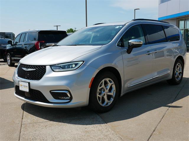 used 2023 Chrysler Pacifica car, priced at $28,997