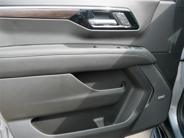 new 2025 Chevrolet Suburban car, priced at $83,640