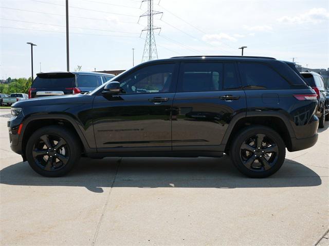 used 2023 Jeep Grand Cherokee car, priced at $32,997