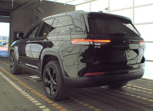 used 2023 Jeep Grand Cherokee car, priced at $34,997