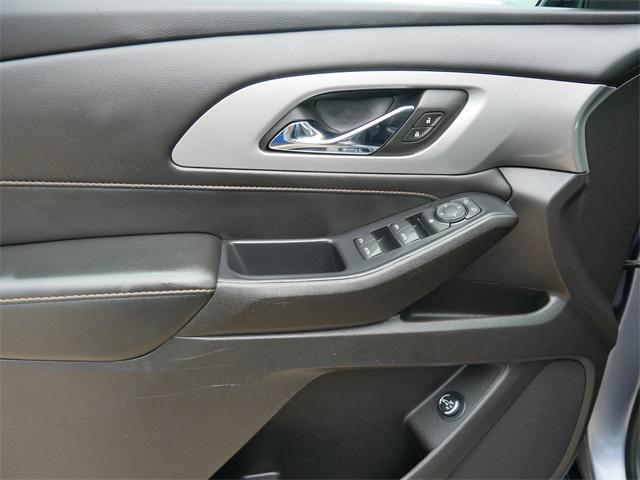 used 2021 Chevrolet Traverse car, priced at $26,497