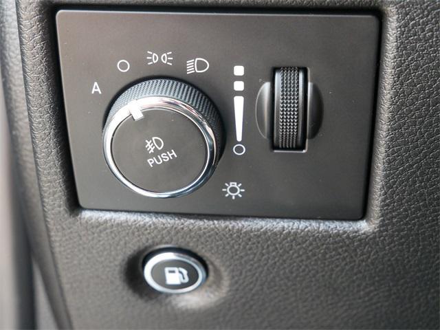used 2019 Jeep Grand Cherokee car, priced at $27,497