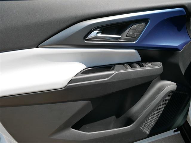 new 2025 Chevrolet Equinox EV car, priced at $40,690