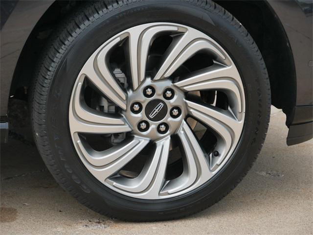 used 2022 Lincoln Navigator car, priced at $55,797