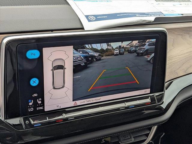 new 2025 Volkswagen Atlas car, priced at $42,051