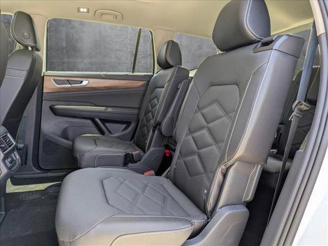 new 2025 Volkswagen Atlas car, priced at $43,598