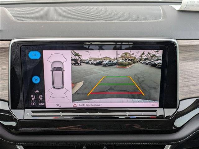 new 2025 Volkswagen Atlas car, priced at $47,851