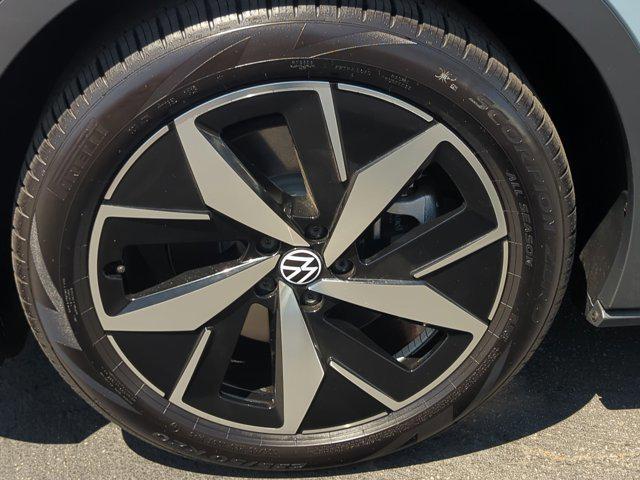 new 2025 Volkswagen ID.4 car, priced at $45,700