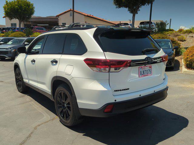 used 2019 Toyota Highlander car, priced at $25,480