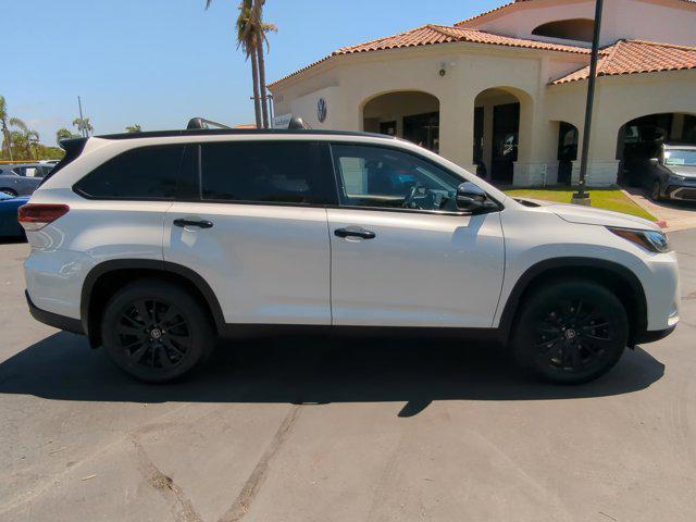 used 2019 Toyota Highlander car, priced at $25,480