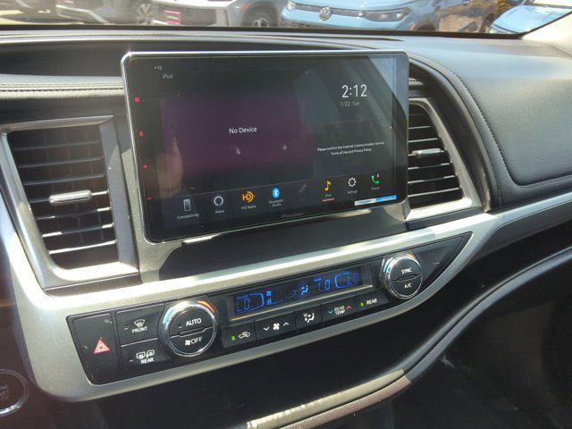 used 2019 Toyota Highlander car, priced at $25,480