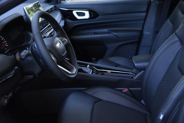 new 2025 Jeep Compass car, priced at $28,260