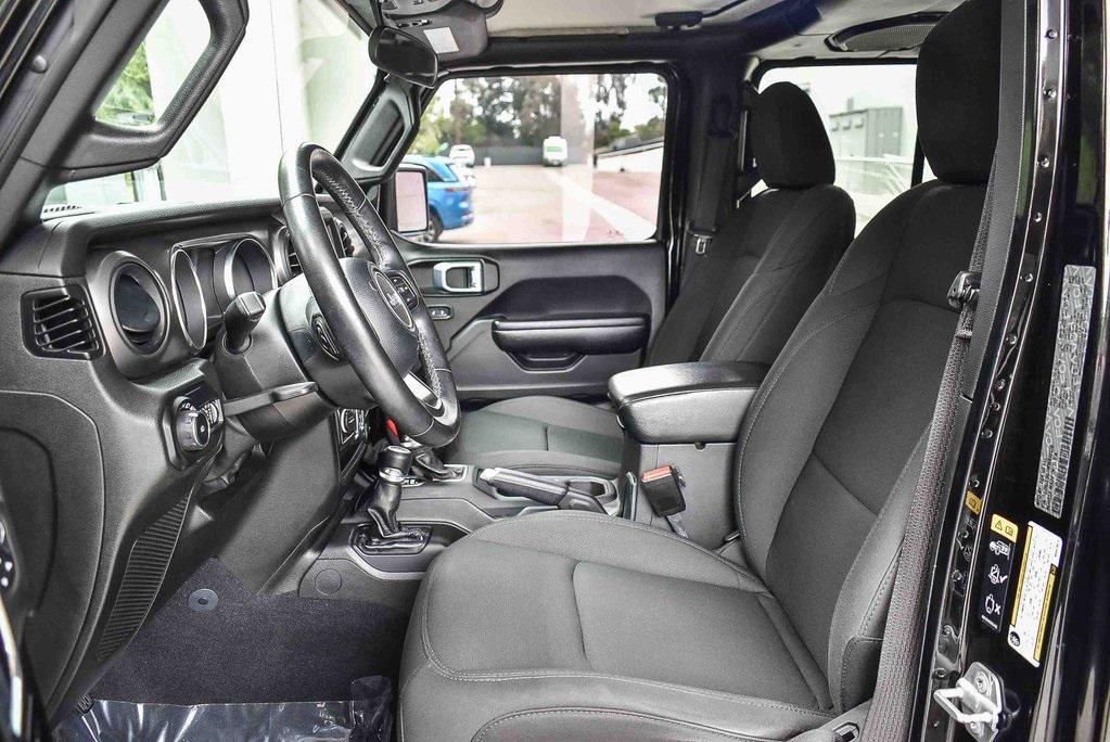 used 2021 Jeep Wrangler Unlimited car, priced at $33,995