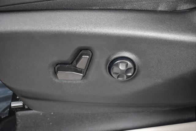 used 2022 Chrysler Pacifica Hybrid car, priced at $29,995