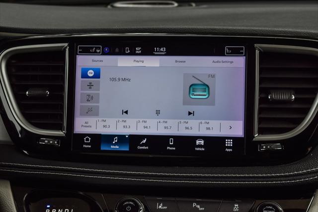 used 2022 Chrysler Pacifica Hybrid car, priced at $29,995