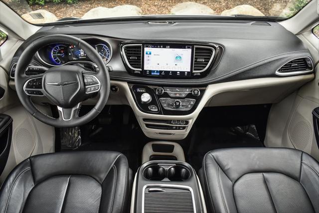 used 2022 Chrysler Pacifica Hybrid car, priced at $29,995