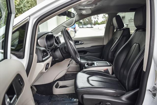 used 2022 Chrysler Pacifica Hybrid car, priced at $29,995