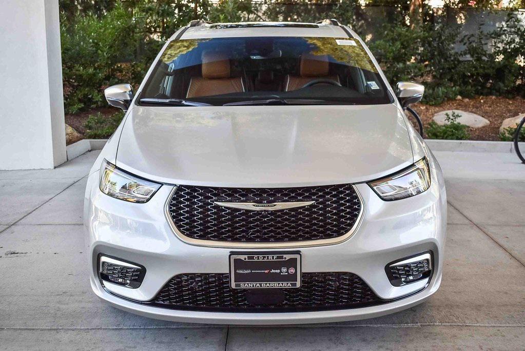 new 2026 Chrysler Pacifica car, priced at $59,385