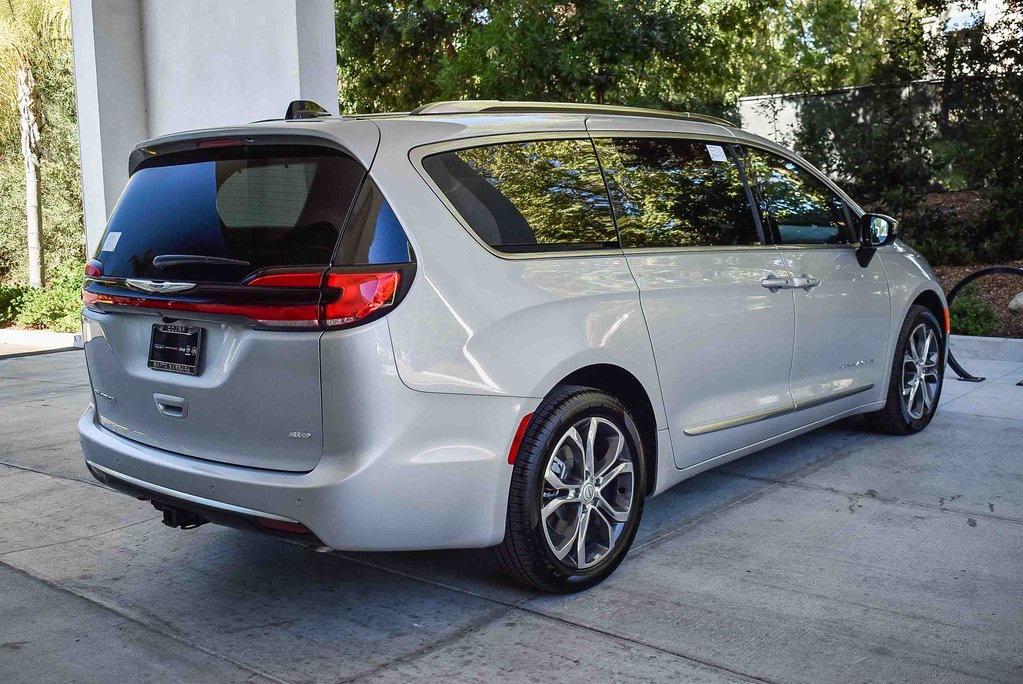 new 2026 Chrysler Pacifica car, priced at $59,385