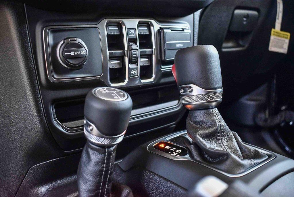 new 2025 Jeep Wrangler car, priced at $55,450