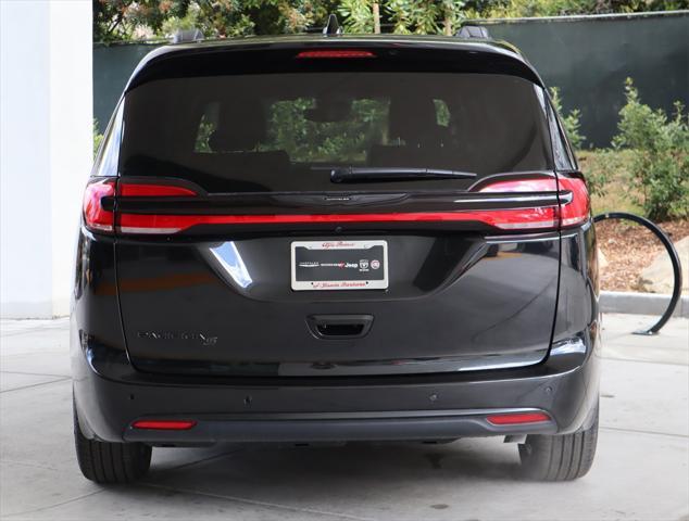 new 2023 Chrysler Pacifica car, priced at $43,815