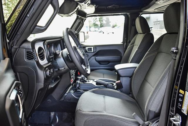 new 2025 Jeep Wrangler car, priced at $45,107