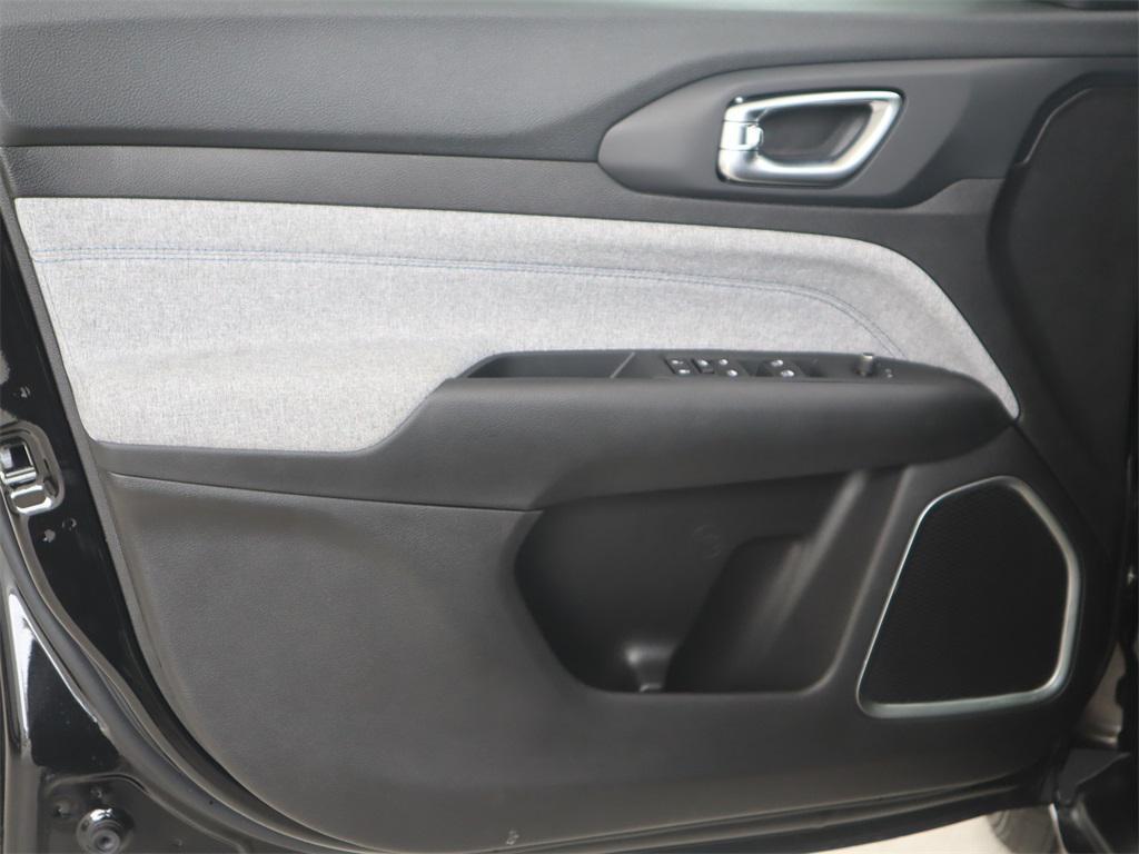 new 2025 Jeep Compass car, priced at $27,360