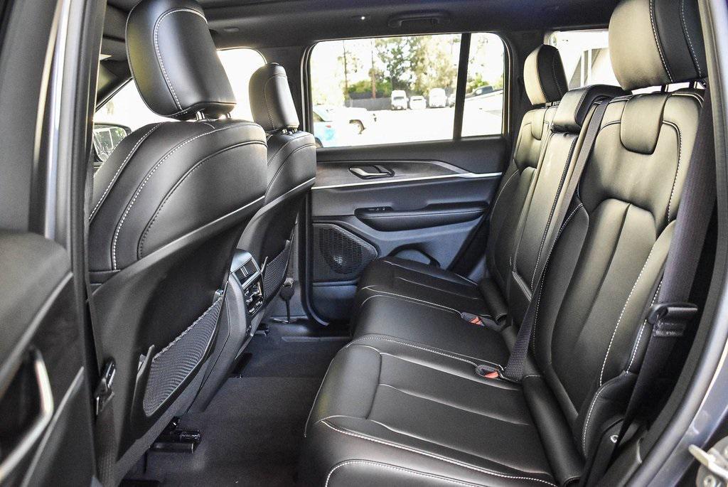 new 2025 Jeep Grand Cherokee car, priced at $46,760