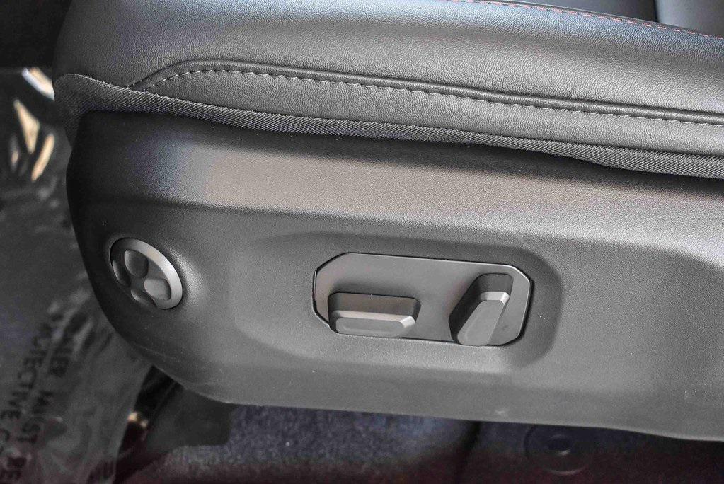 new 2025 Jeep Wrangler car, priced at $74,990