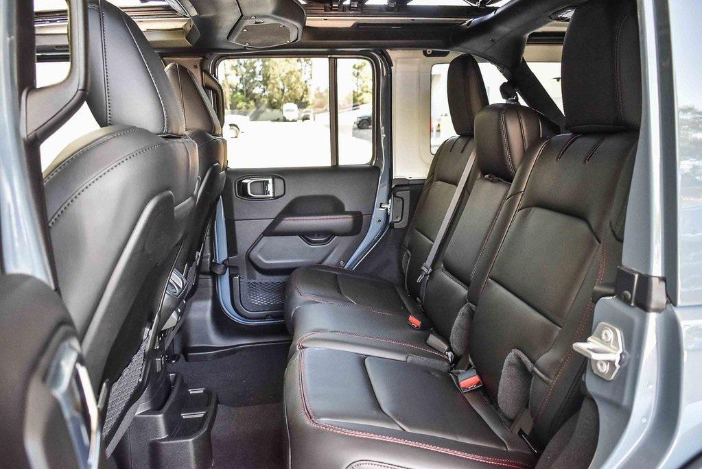 new 2025 Jeep Wrangler car, priced at $74,990