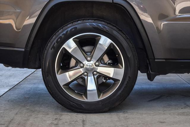 used 2015 Jeep Grand Cherokee car, priced at $14,995