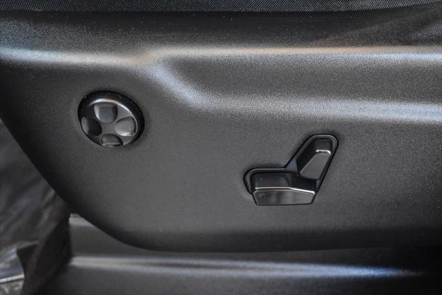 used 2015 Jeep Grand Cherokee car, priced at $14,995