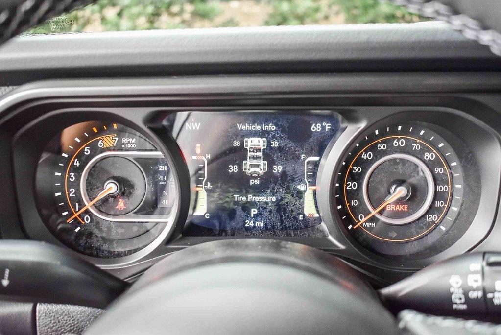 new 2025 Jeep Wrangler car, priced at $74,990