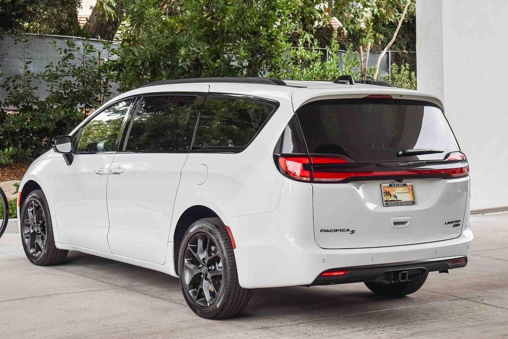 new 2026 Chrysler Pacifica car, priced at $58,230