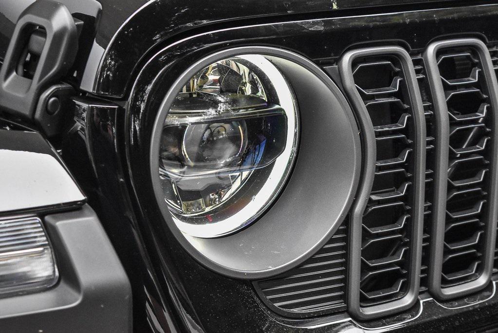 new 2025 Jeep Wrangler car, priced at $104,580