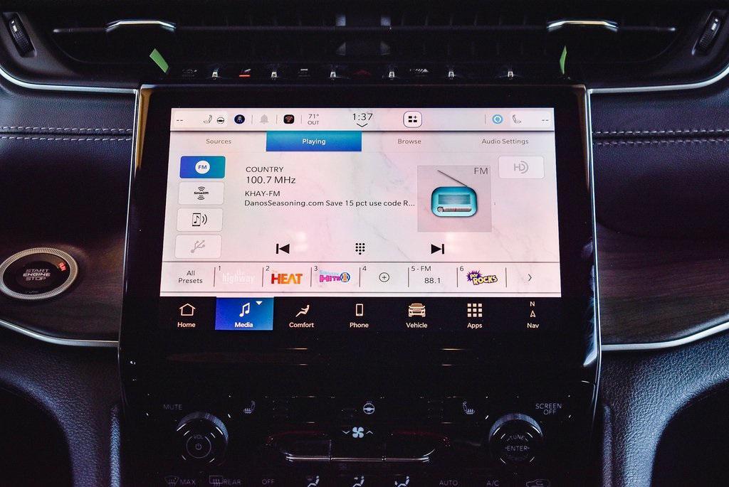 new 2025 Jeep Grand Cherokee car, priced at $44,745