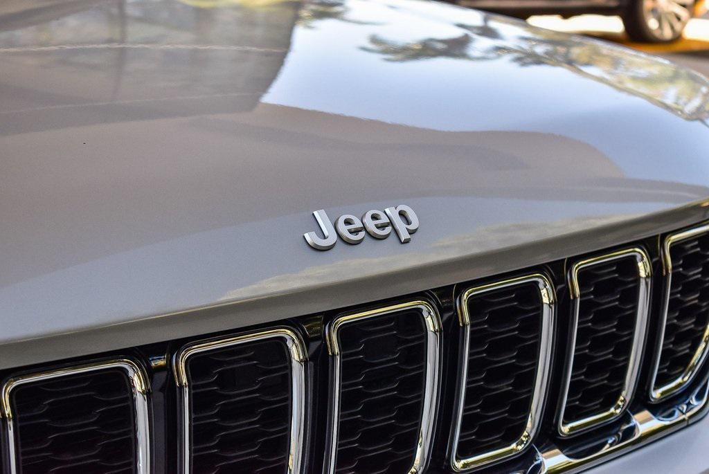 new 2025 Jeep Grand Cherokee car, priced at $44,745