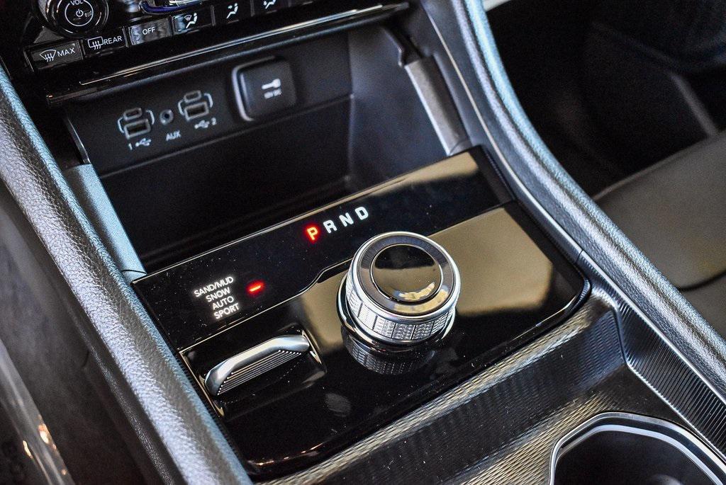 new 2025 Jeep Grand Cherokee car, priced at $44,745