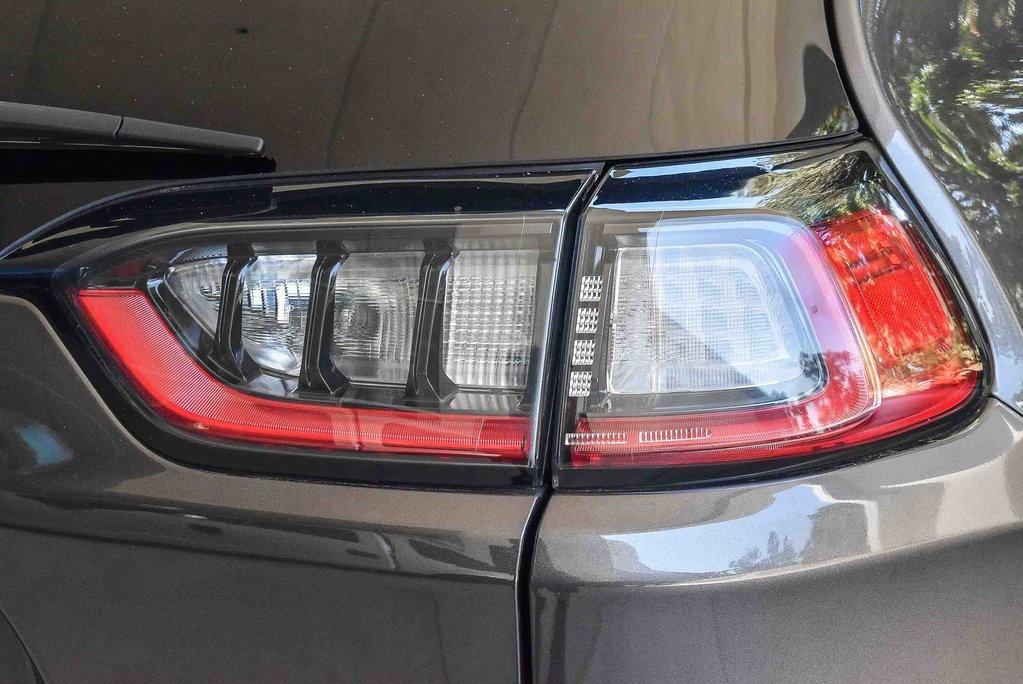 used 2022 Jeep Cherokee car, priced at $27,995