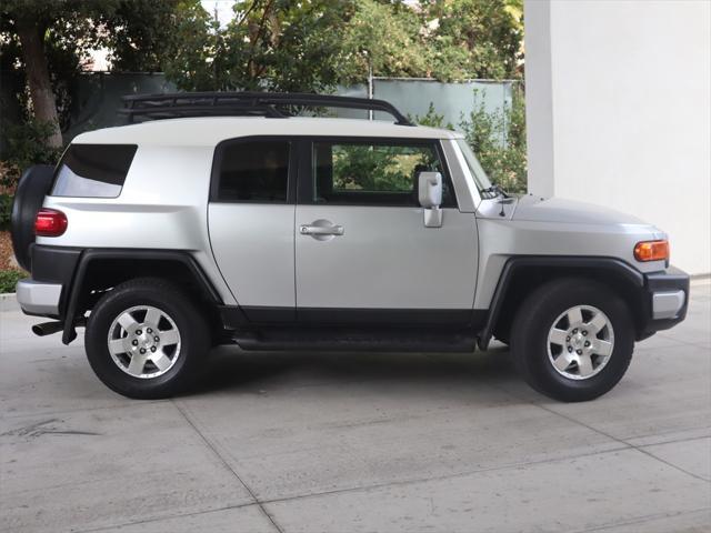 used 2007 Toyota FJ Cruiser car, priced at $17,995