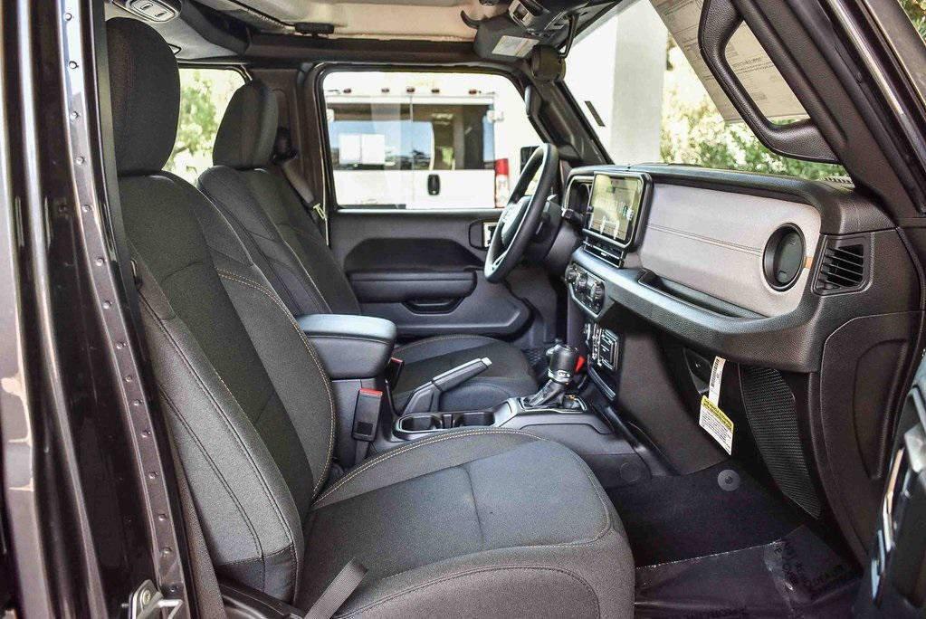 new 2025 Jeep Wrangler car, priced at $39,445