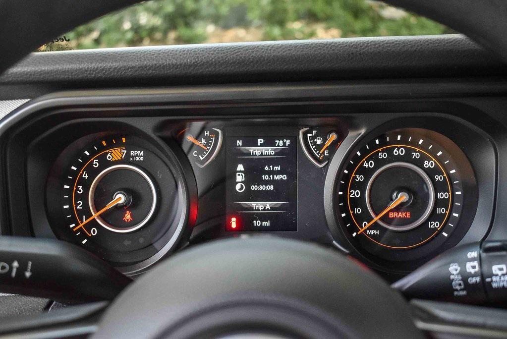 new 2025 Jeep Wrangler car, priced at $39,445