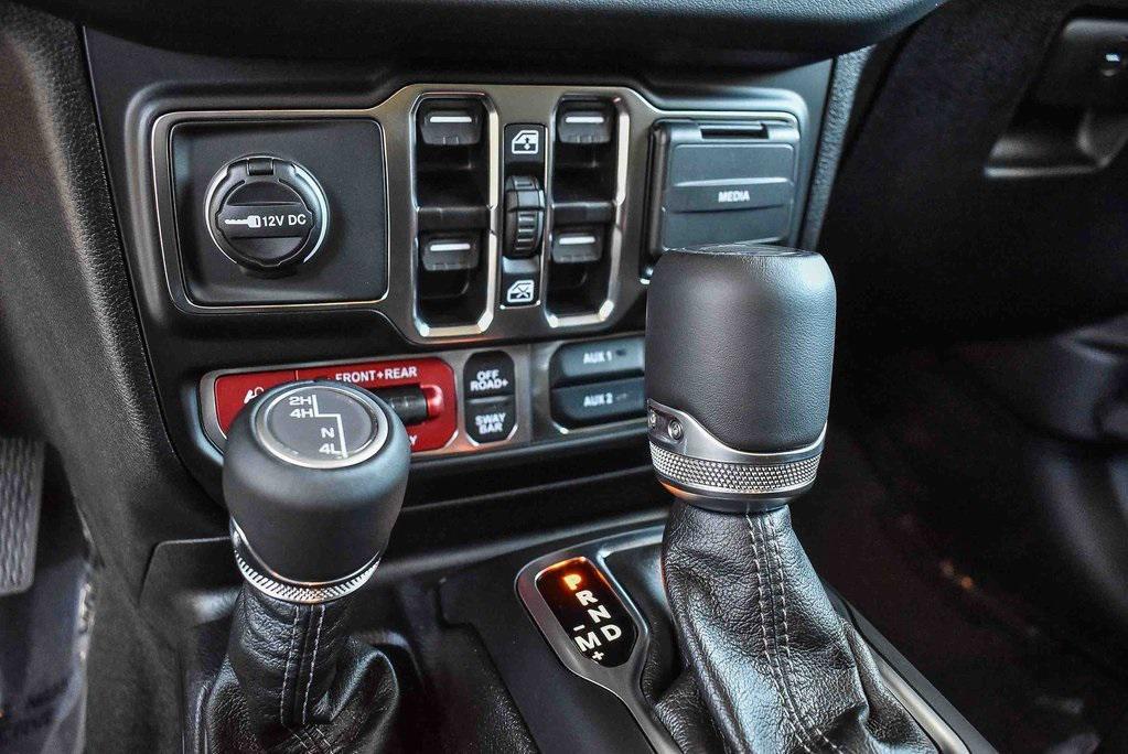 new 2025 Jeep Gladiator car, priced at $54,770