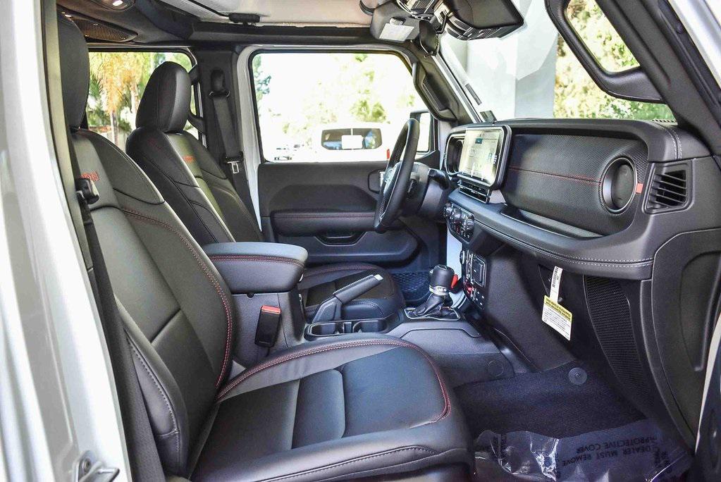 new 2025 Jeep Gladiator car, priced at $54,770