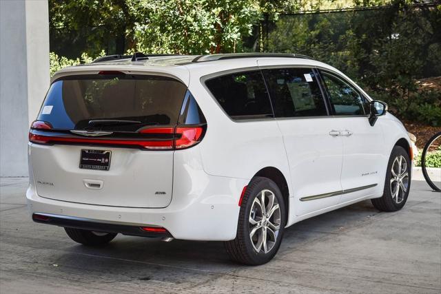 new 2025 Chrysler Pacifica car, priced at $55,324