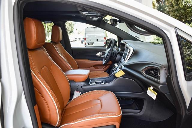 new 2025 Chrysler Pacifica car, priced at $55,324