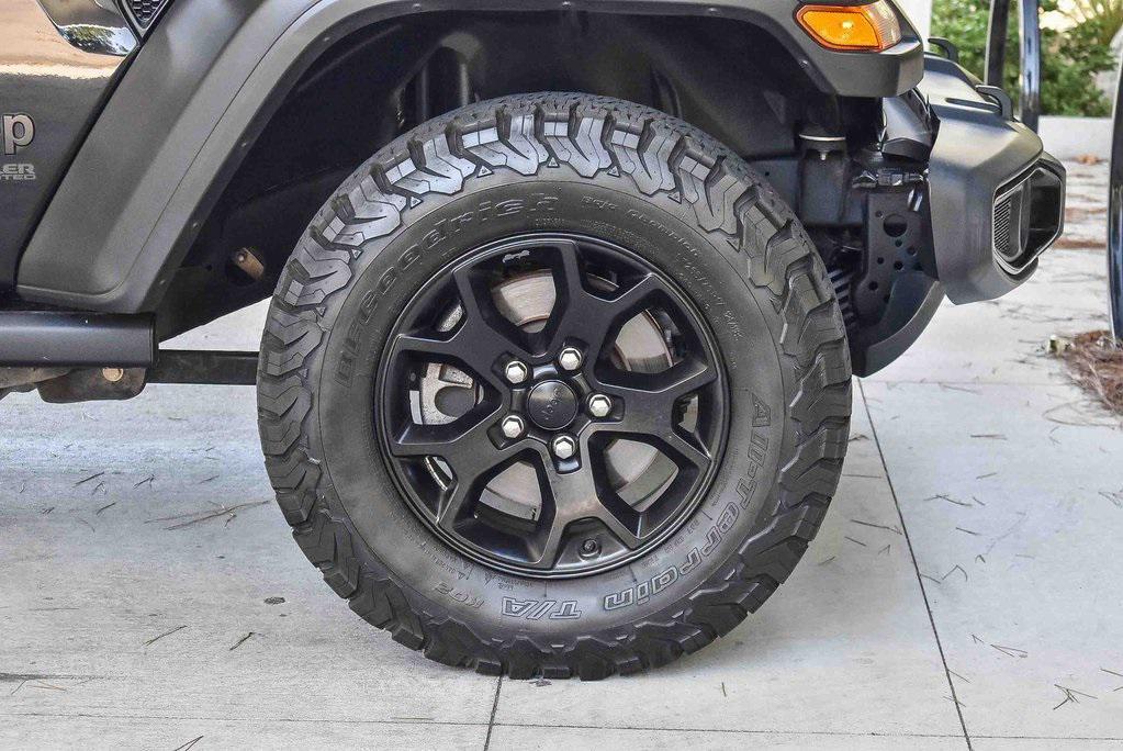 used 2020 Jeep Wrangler Unlimited car, priced at $27,500