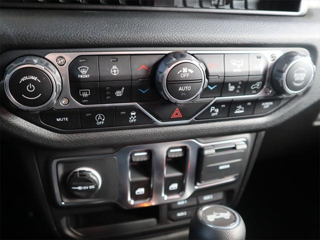 new 2025 Jeep Wrangler car, priced at $42,640