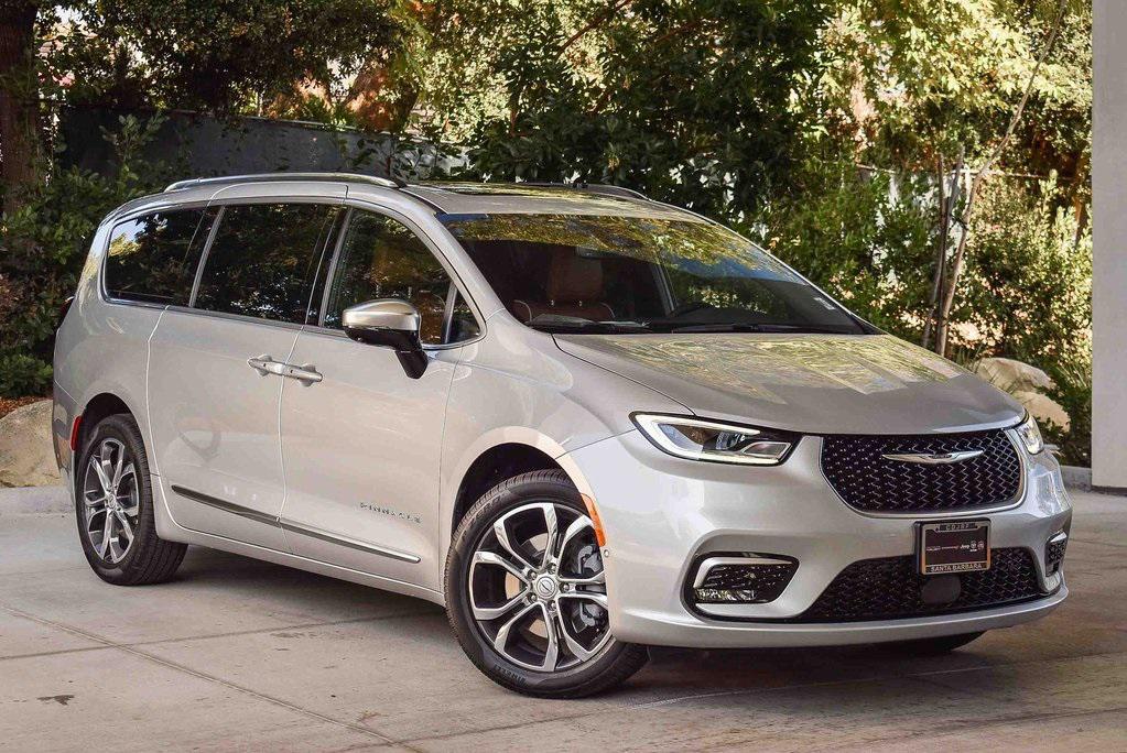 new 2026 Chrysler Pacifica car, priced at $59,195