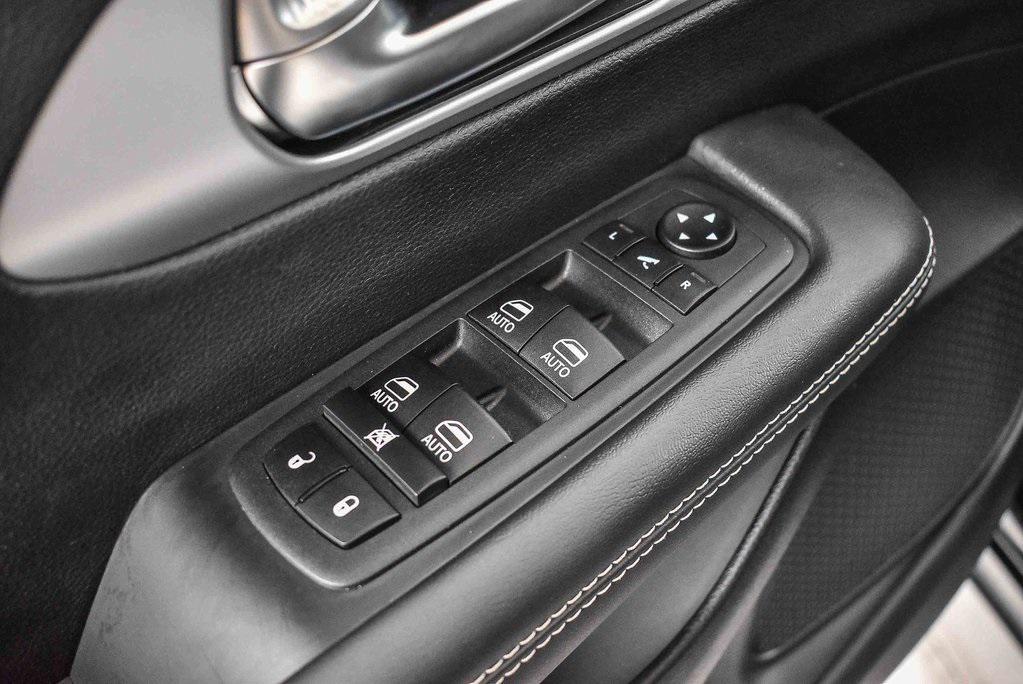 new 2026 Chrysler Pacifica car, priced at $58,230
